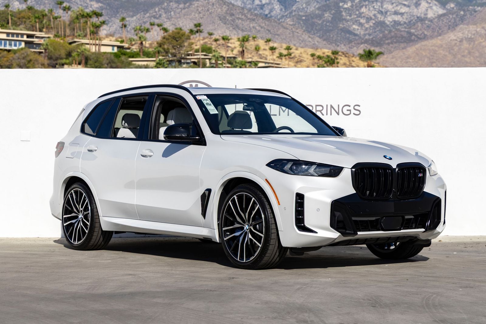 2026 BMW X5 M60i