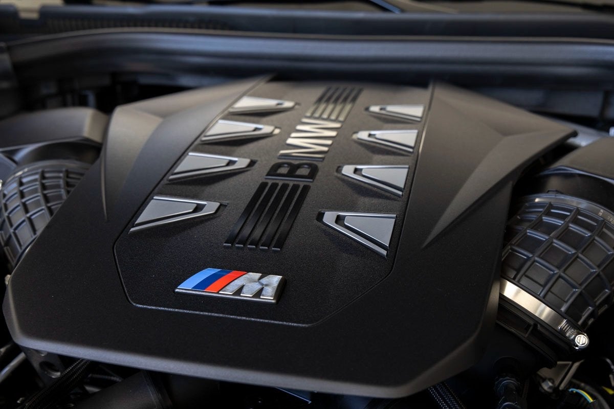 2026 BMW X5 M60i
