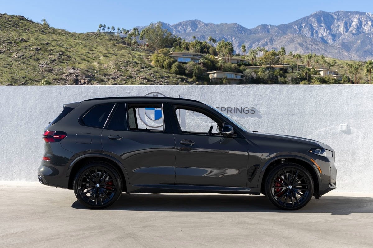 2026 BMW X5 M60i