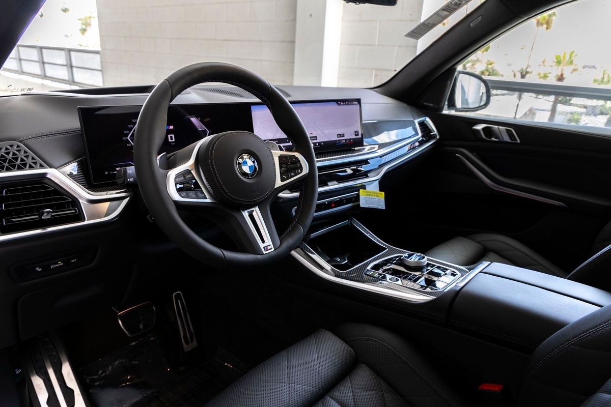 2026 BMW X5 M60i