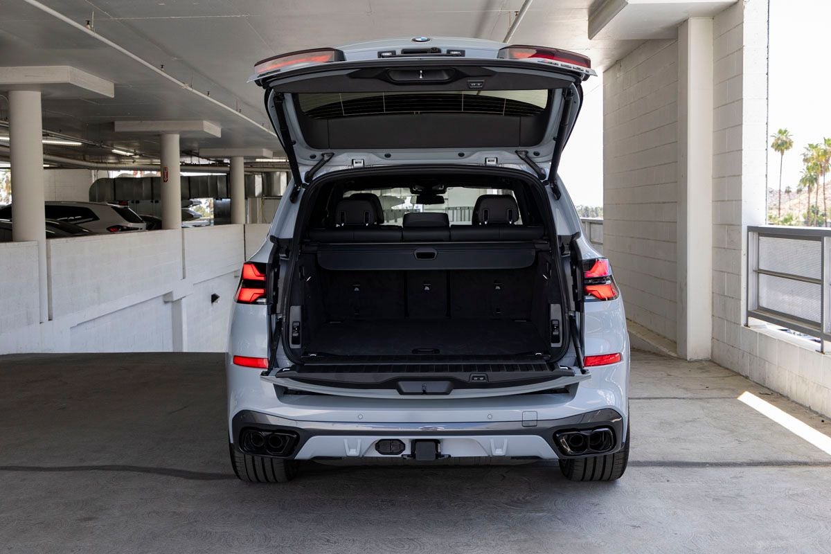 2026 BMW X5 M60i