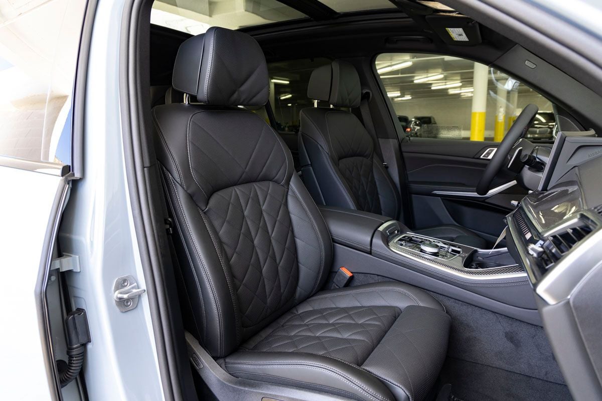 2026 BMW X5 M60i