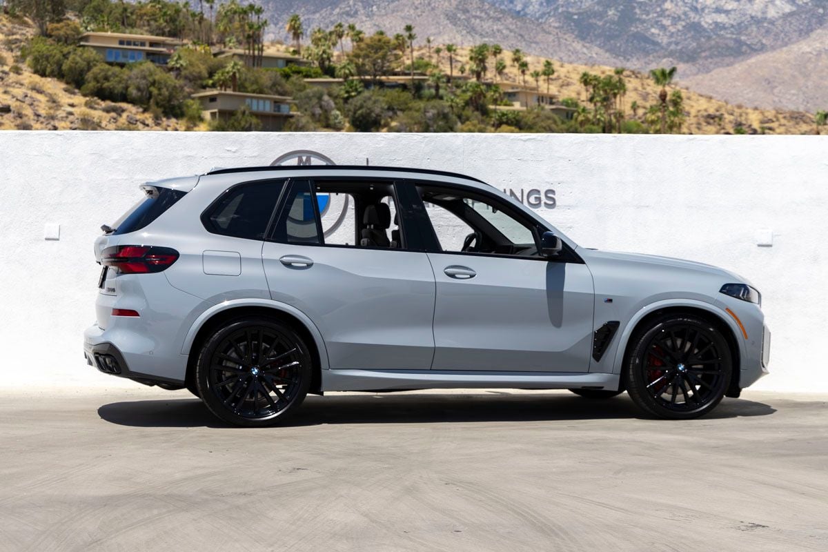 2026 BMW X5 M60i