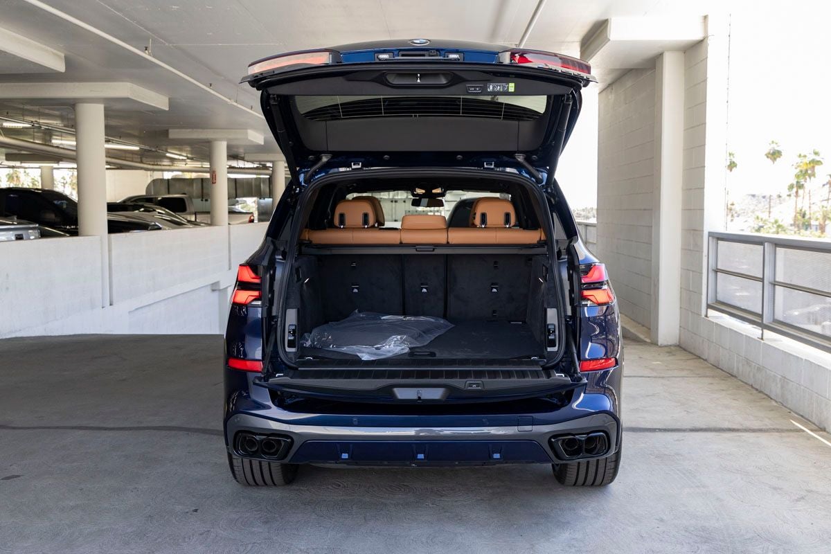 2026 BMW X5 M60i