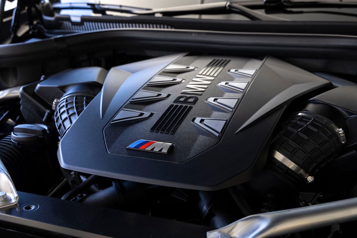 2026 BMW X5 M60i