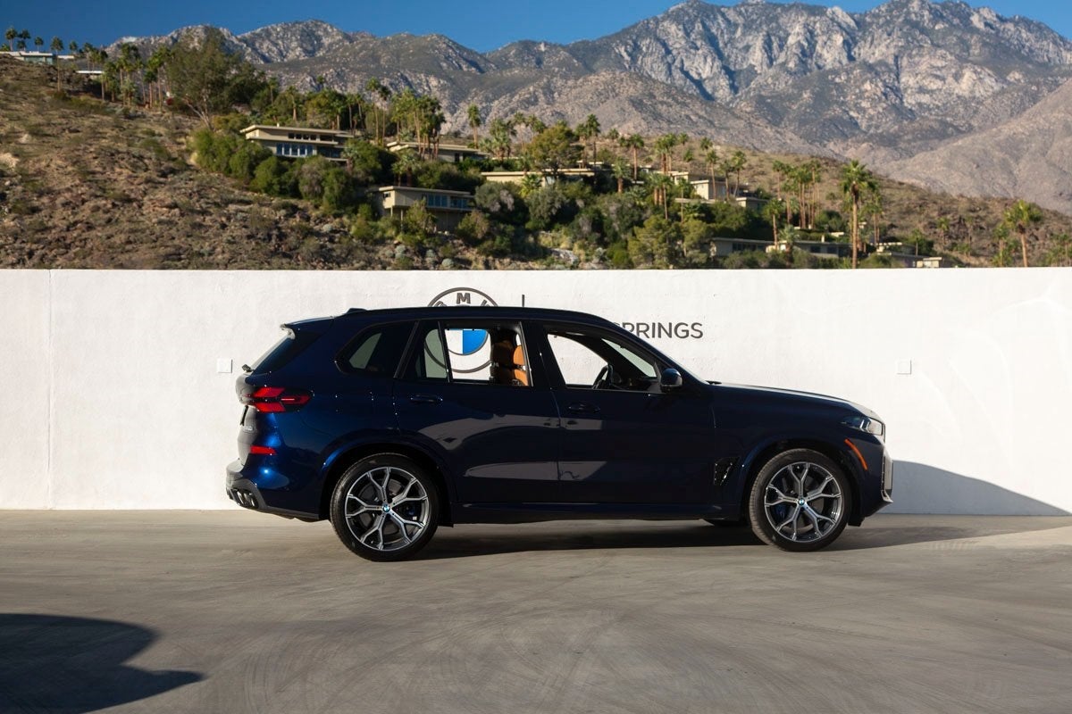 2024 BMW X5 M60i