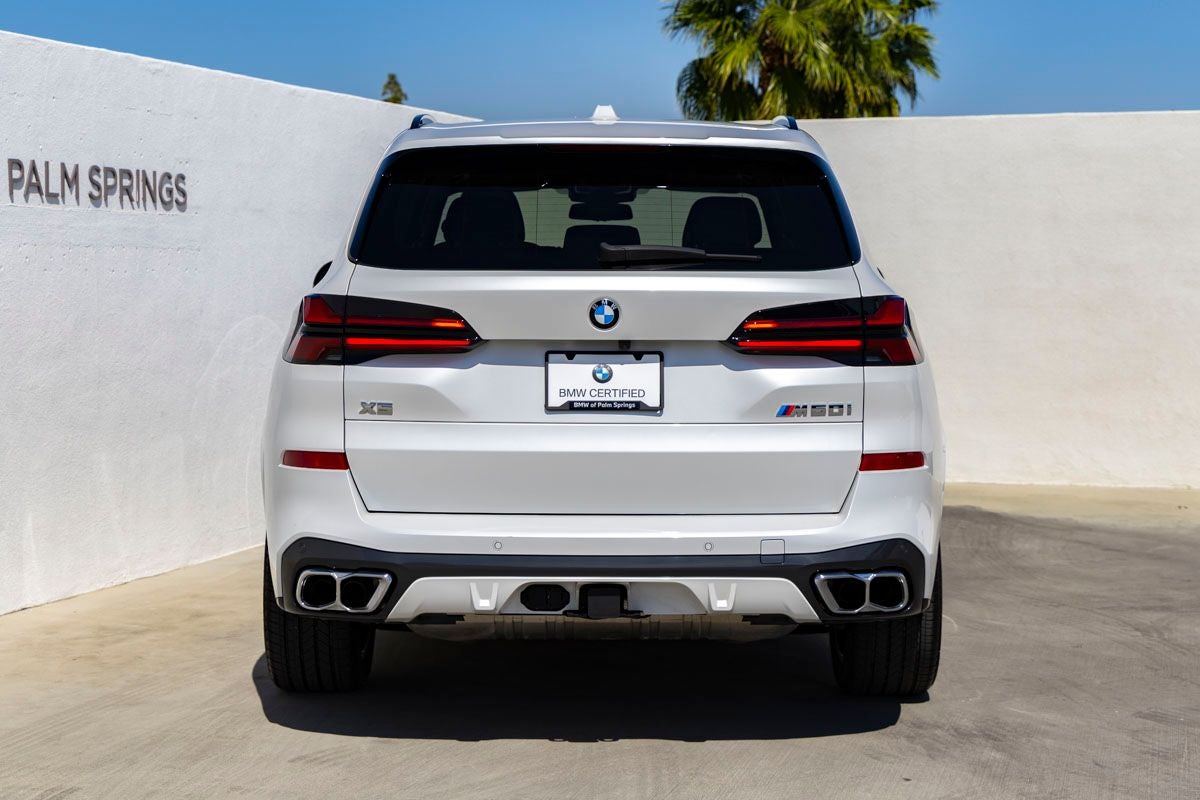2024 BMW X5 M60i