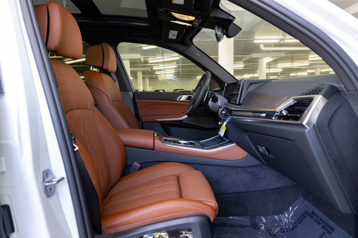2026 BMW X5 M60i