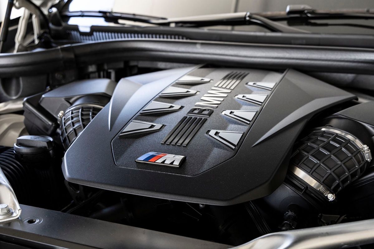 2026 BMW X5 M60i