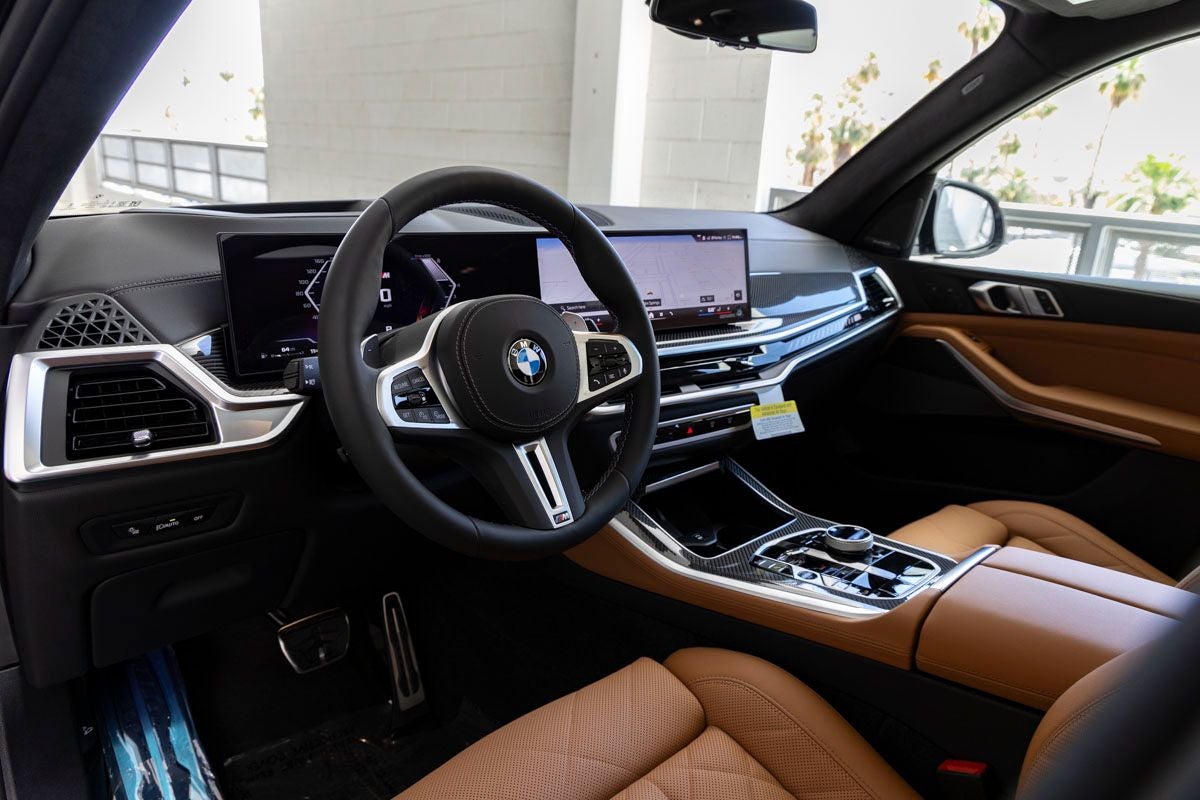 2026 BMW X5 M60i