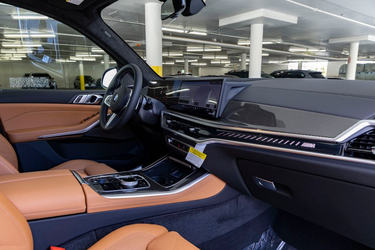 2026 BMW X5 M60i