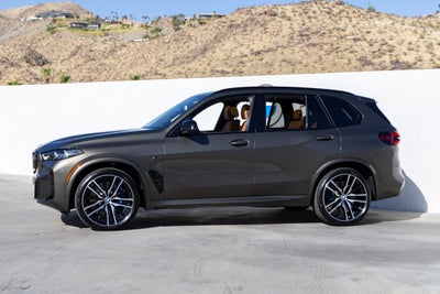 2026 BMW X5 M60i