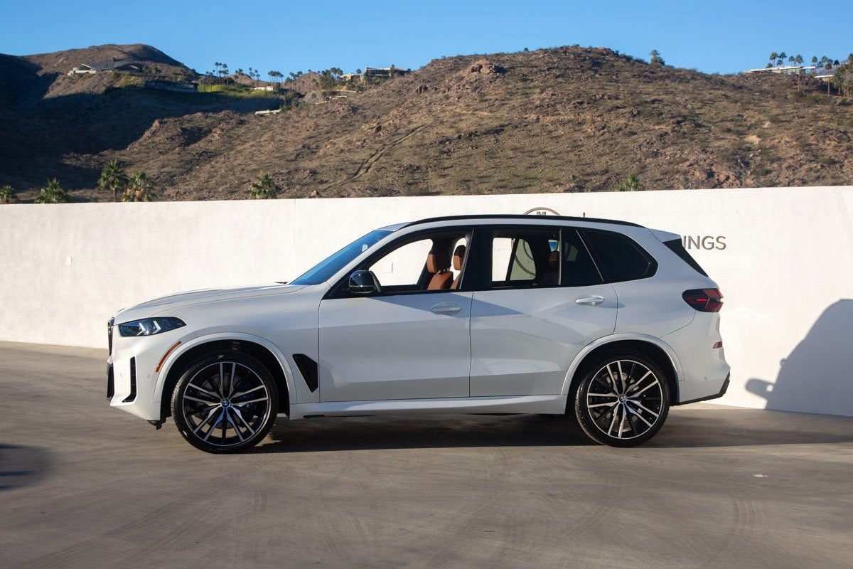 2026 BMW X5 M60i