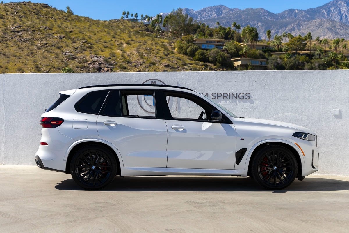 2026 BMW X5 M60i
