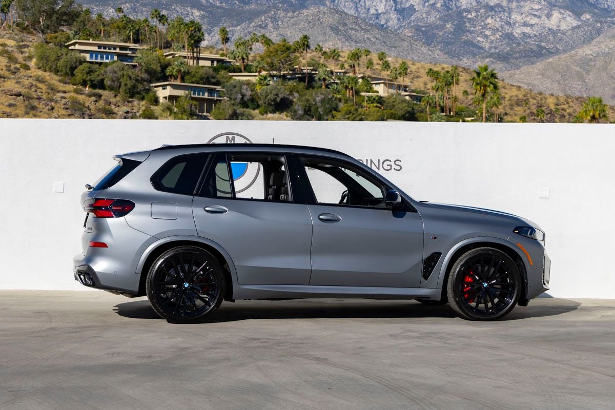 2026 BMW X5 M60i