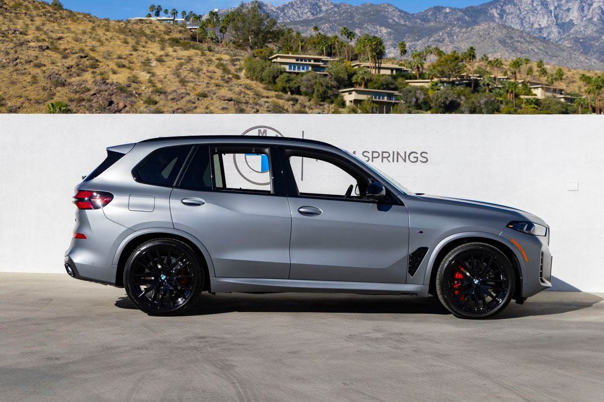 2026 BMW X5 M60i
