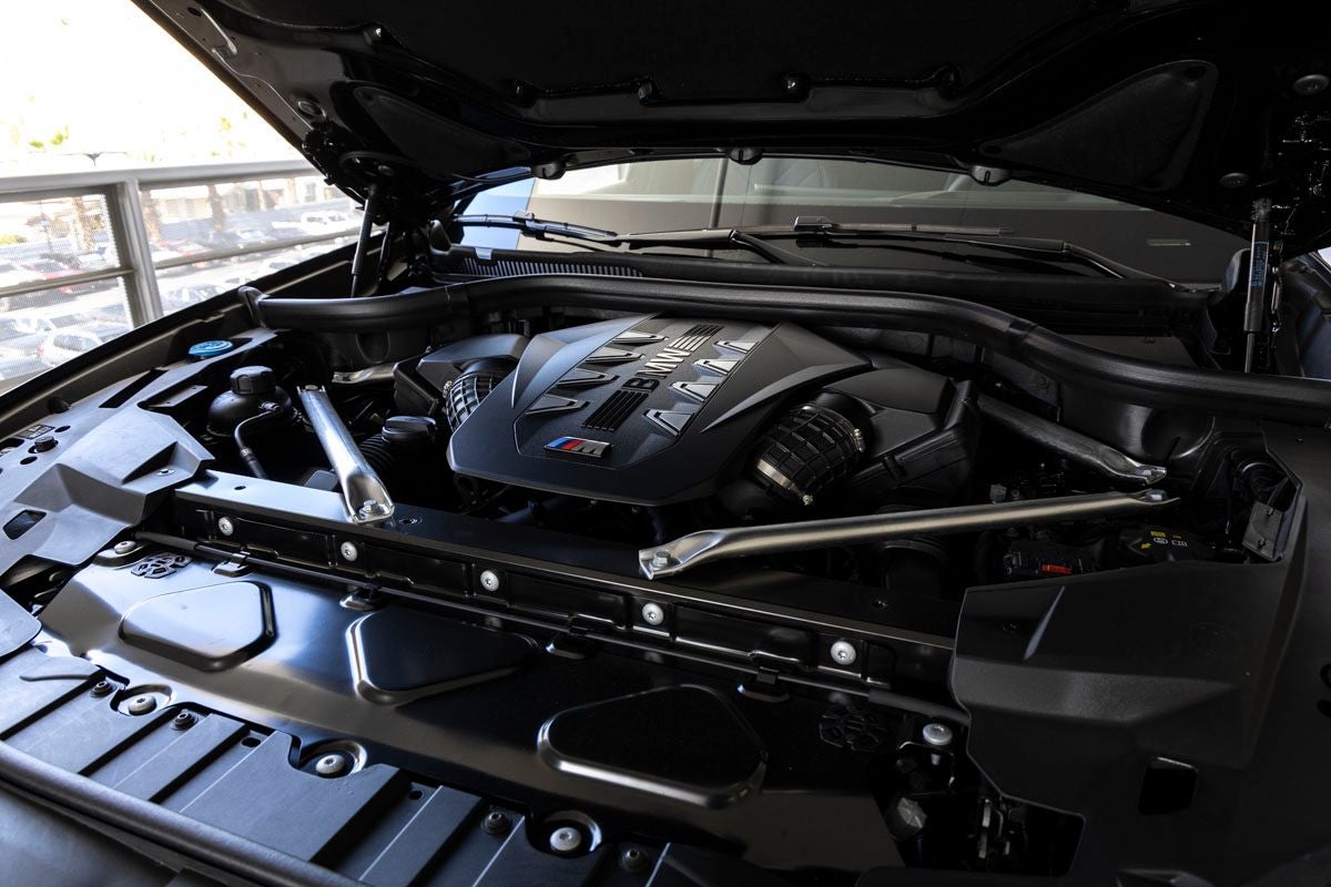 2026 BMW X5 M60i