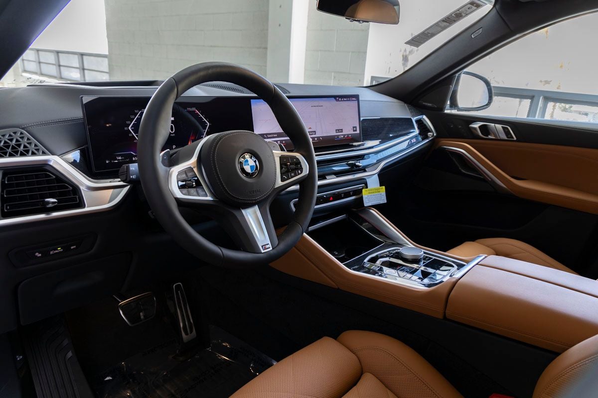 2027 BMW X6 xDrive40i
