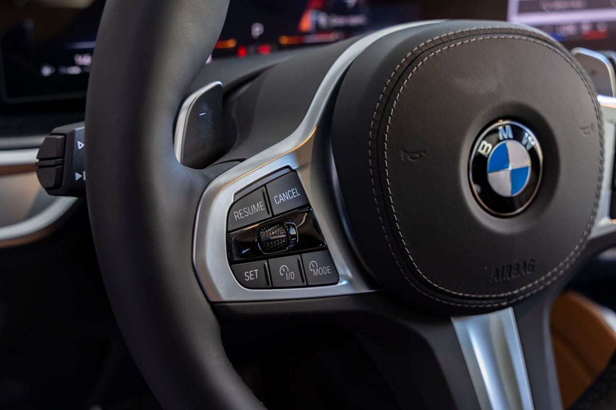 2027 BMW X6 xDrive40i