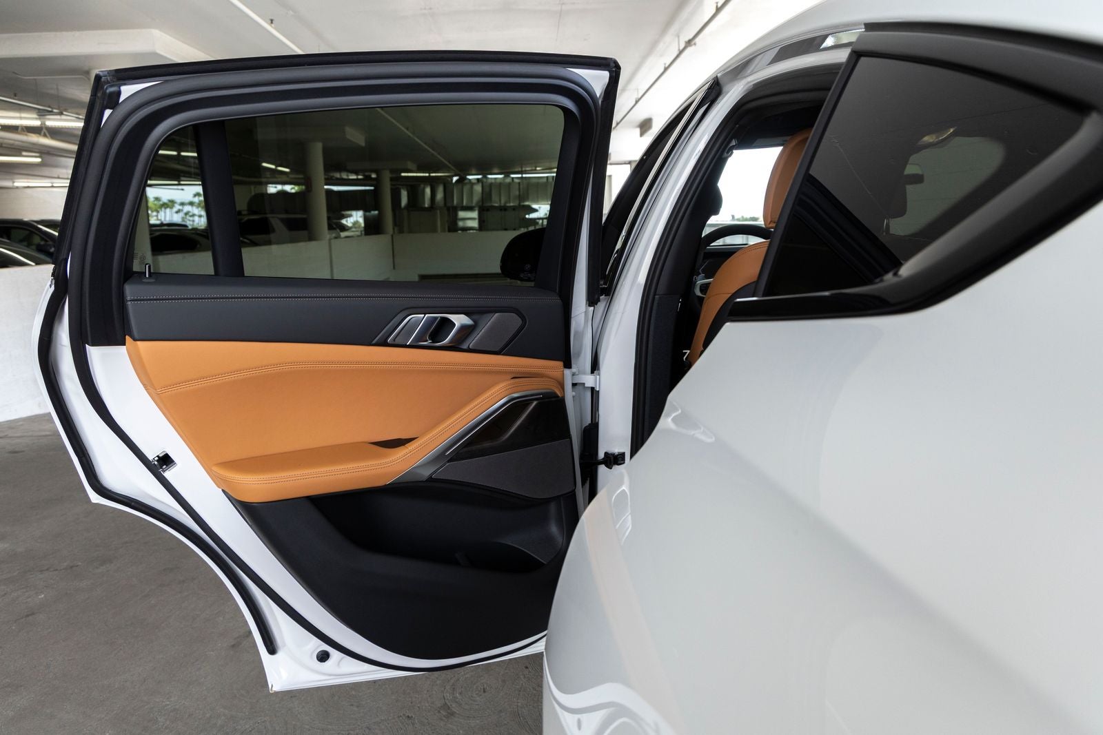 2027 BMW X6 xDrive40i