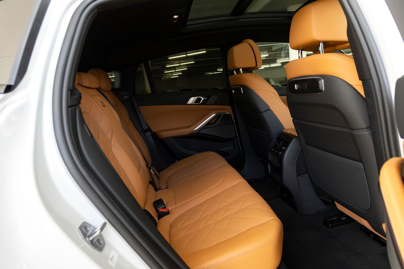 2027 BMW X6 xDrive40i