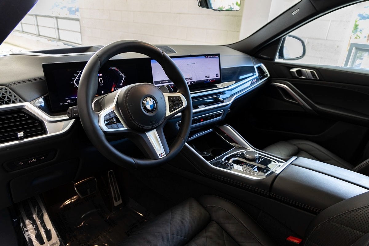 2024 BMW X6 xDrive40i