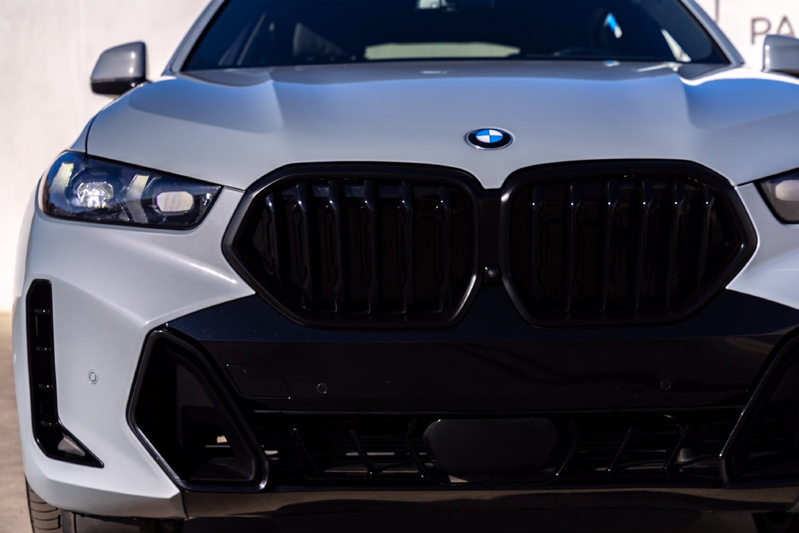 2024 BMW X6 xDrive40i