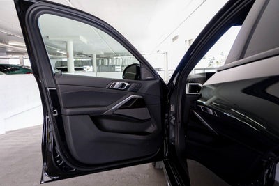 2025 BMW X6 xDrive40i