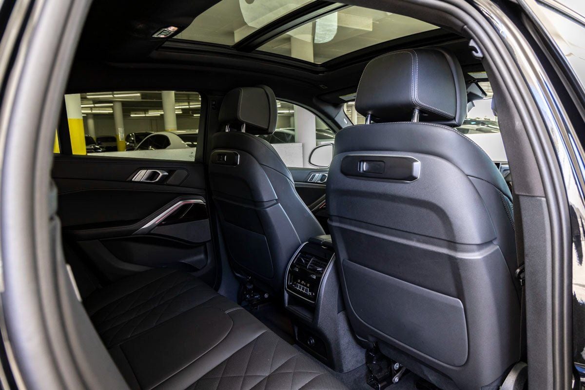 2025 BMW X6 xDrive40i