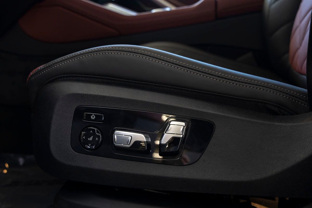 2027 BMW X6 xDrive40i