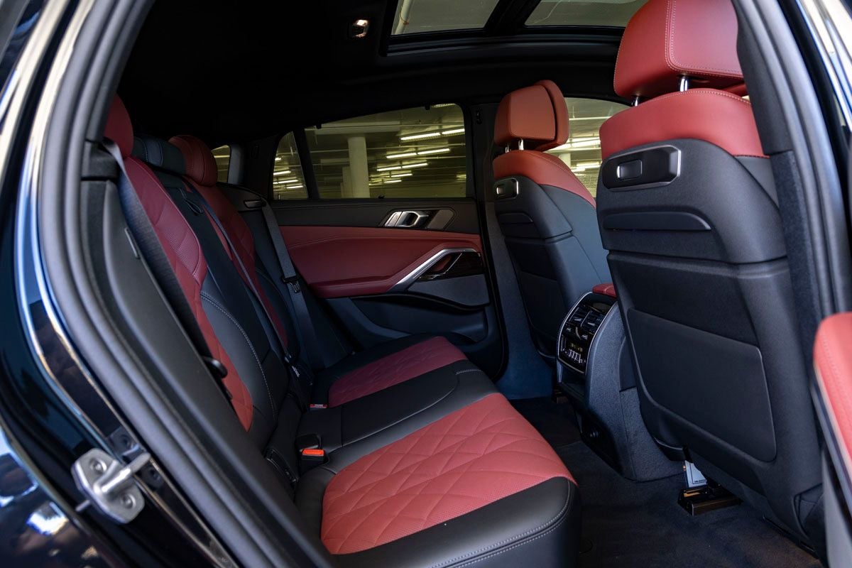 2027 BMW X6 xDrive40i