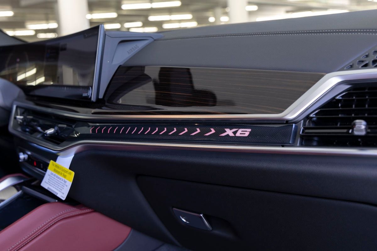 2027 BMW X6 xDrive40i