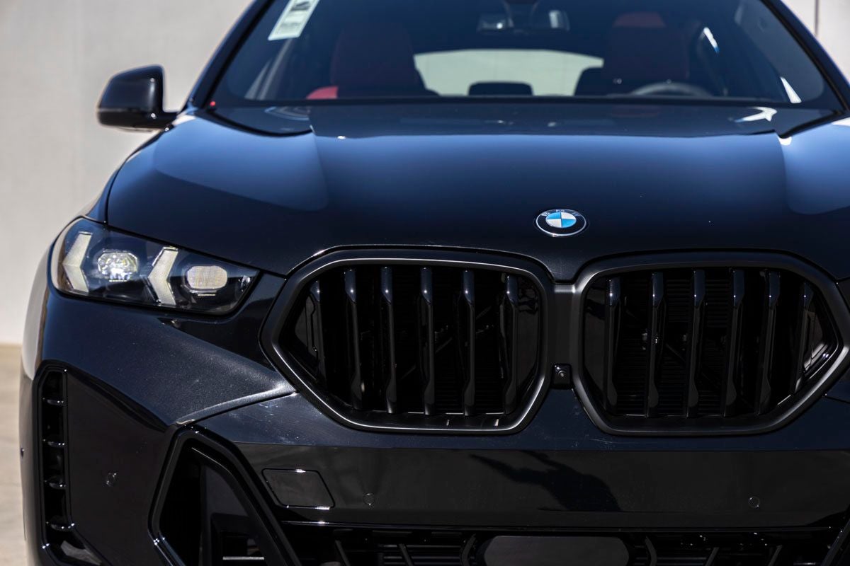 2027 BMW X6 xDrive40i