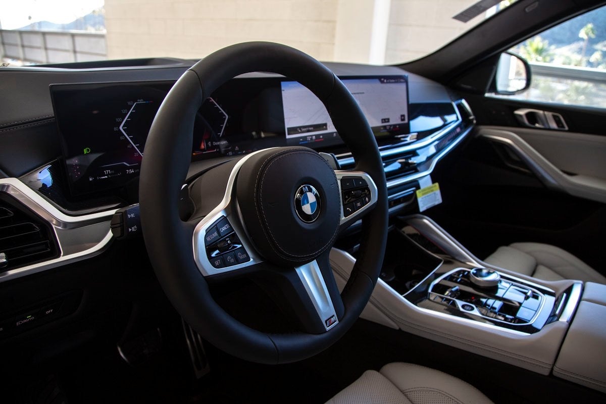 2026 BMW X6 xDrive40i