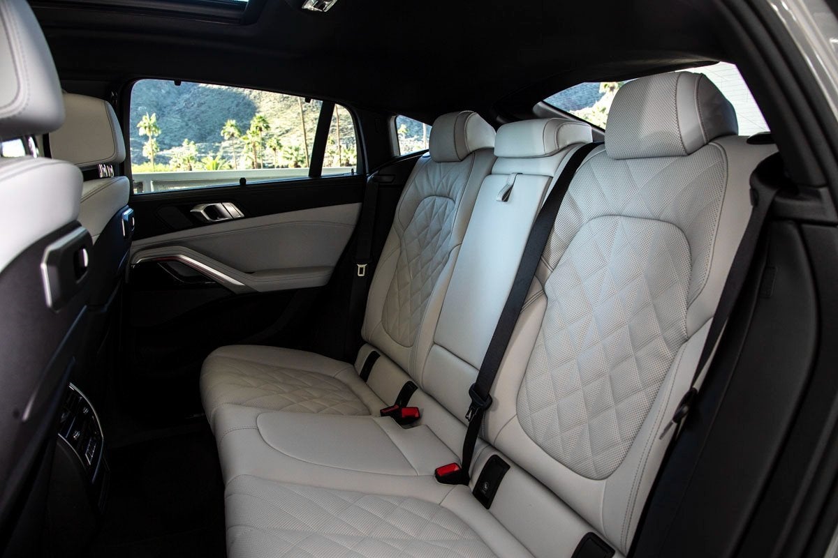 2026 BMW X6 xDrive40i