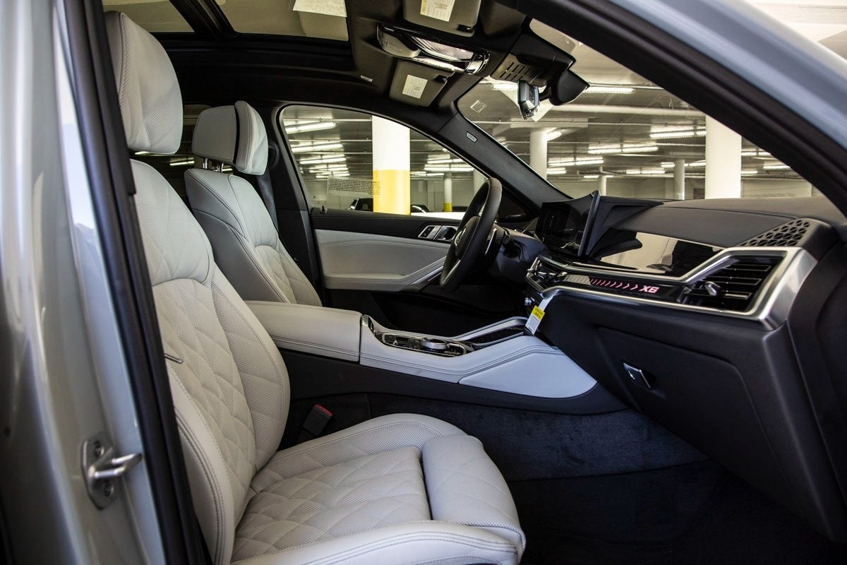 2026 BMW X6 xDrive40i