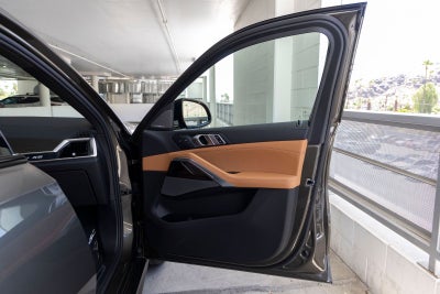 2027 BMW X6 xDrive40i