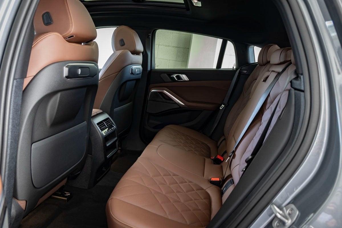 2026 BMW X6 xDrive40i