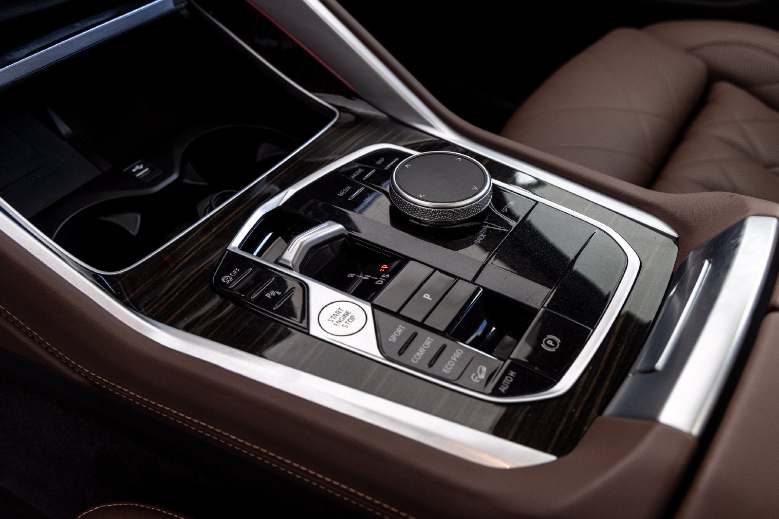 2024 BMW X6 xDrive40i