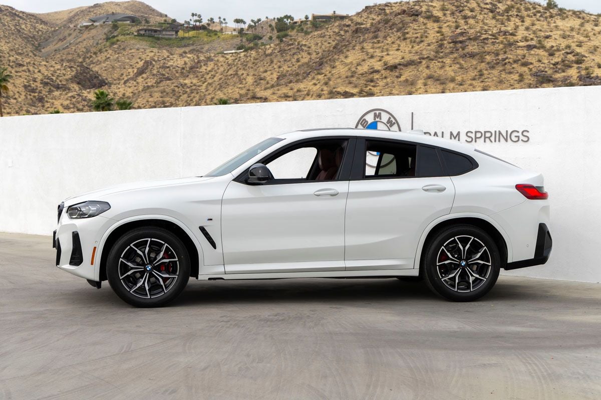 2023 BMW X4 M40i