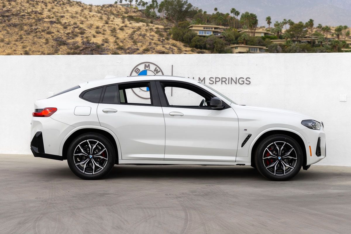 2023 BMW X4 M40i