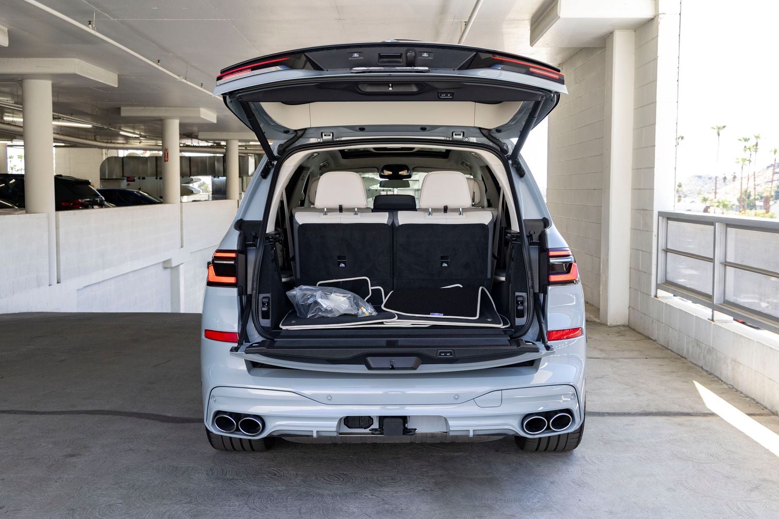 2024 BMW X7 ALPINA XB7 - Photo 32