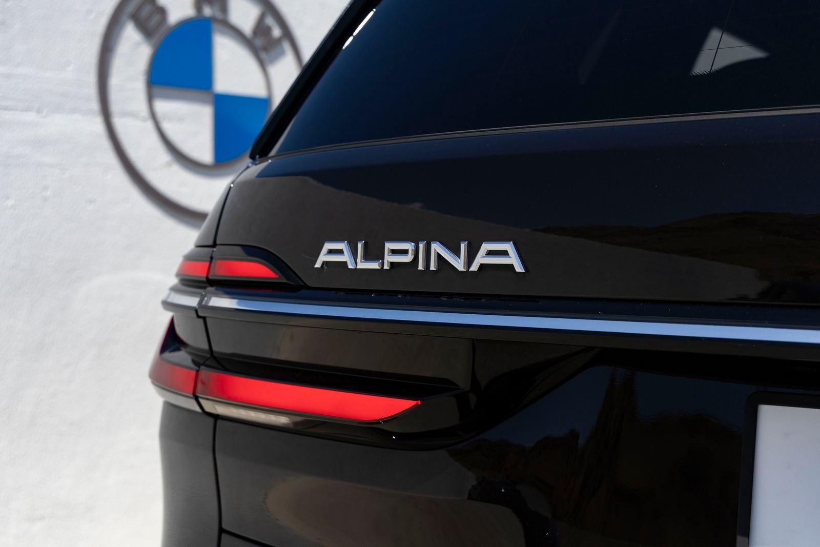 2023 BMW X7 ALPINA XB7