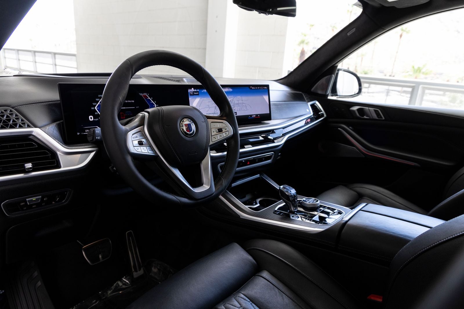 2023 BMW X7 ALPINA XB7