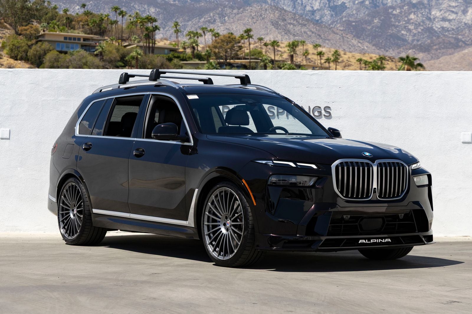 2023 BMW X7 ALPINA XB7