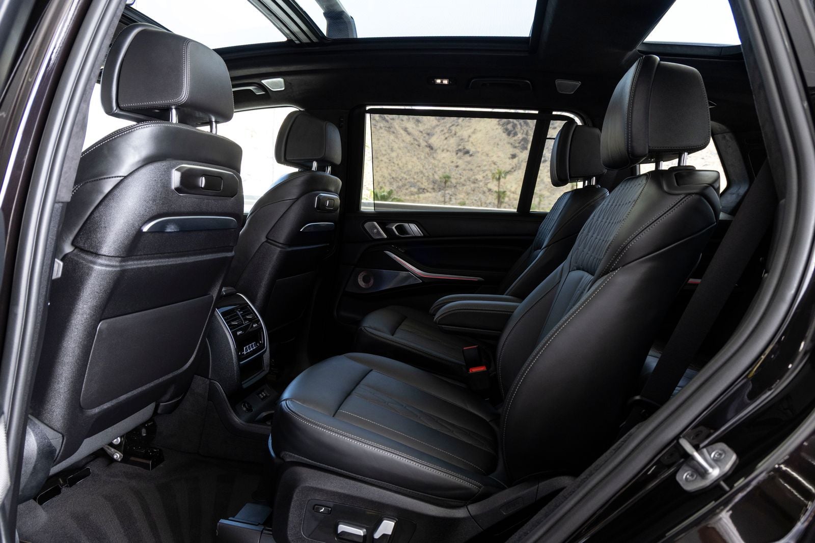 2023 BMW X7 ALPINA XB7