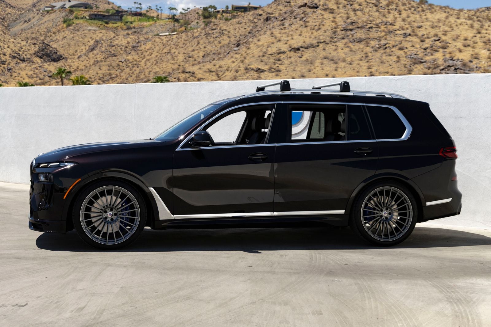 2023 BMW X7 ALPINA XB7