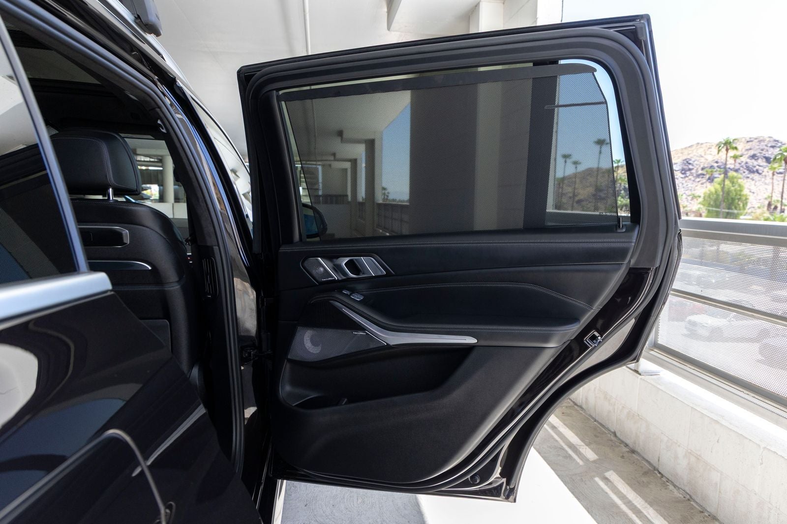 2023 BMW X7 ALPINA XB7