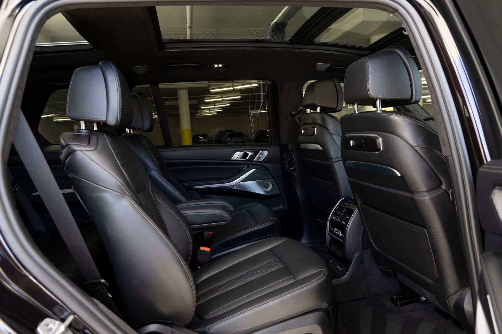 2023 BMW X7 ALPINA XB7