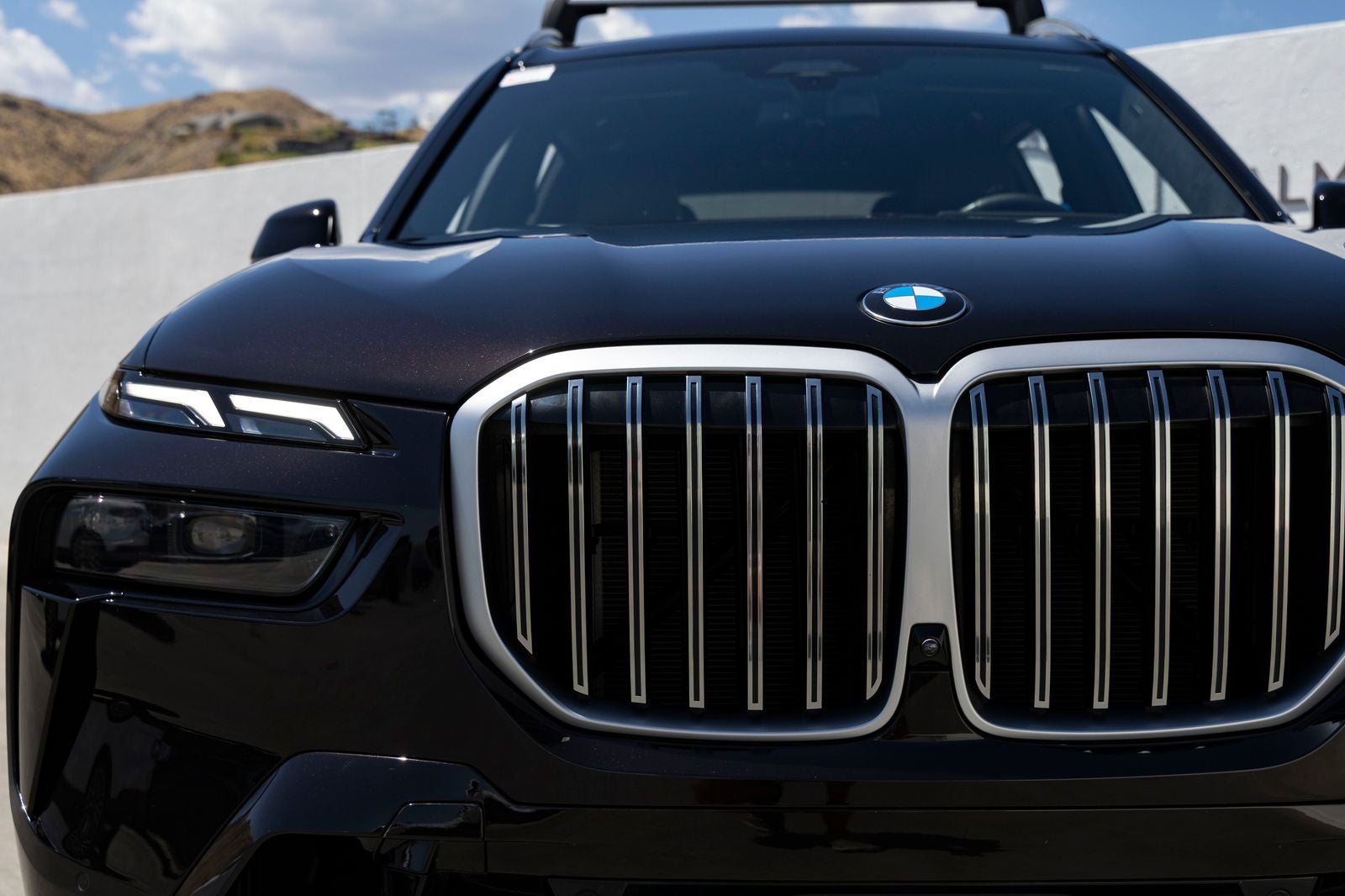 2023 BMW X7 ALPINA XB7